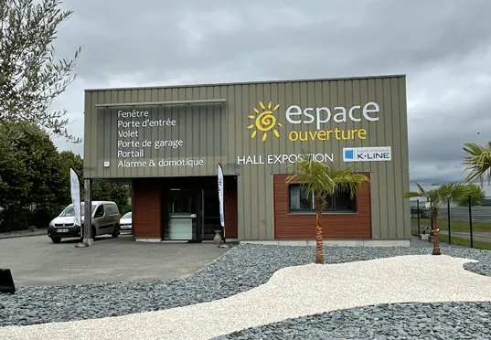 Locaux de Espace Ouverture vendeur et poseur de menuiseries sur Domloup, Châteaugiron, Rennes et le département d'Ille et Vilaine